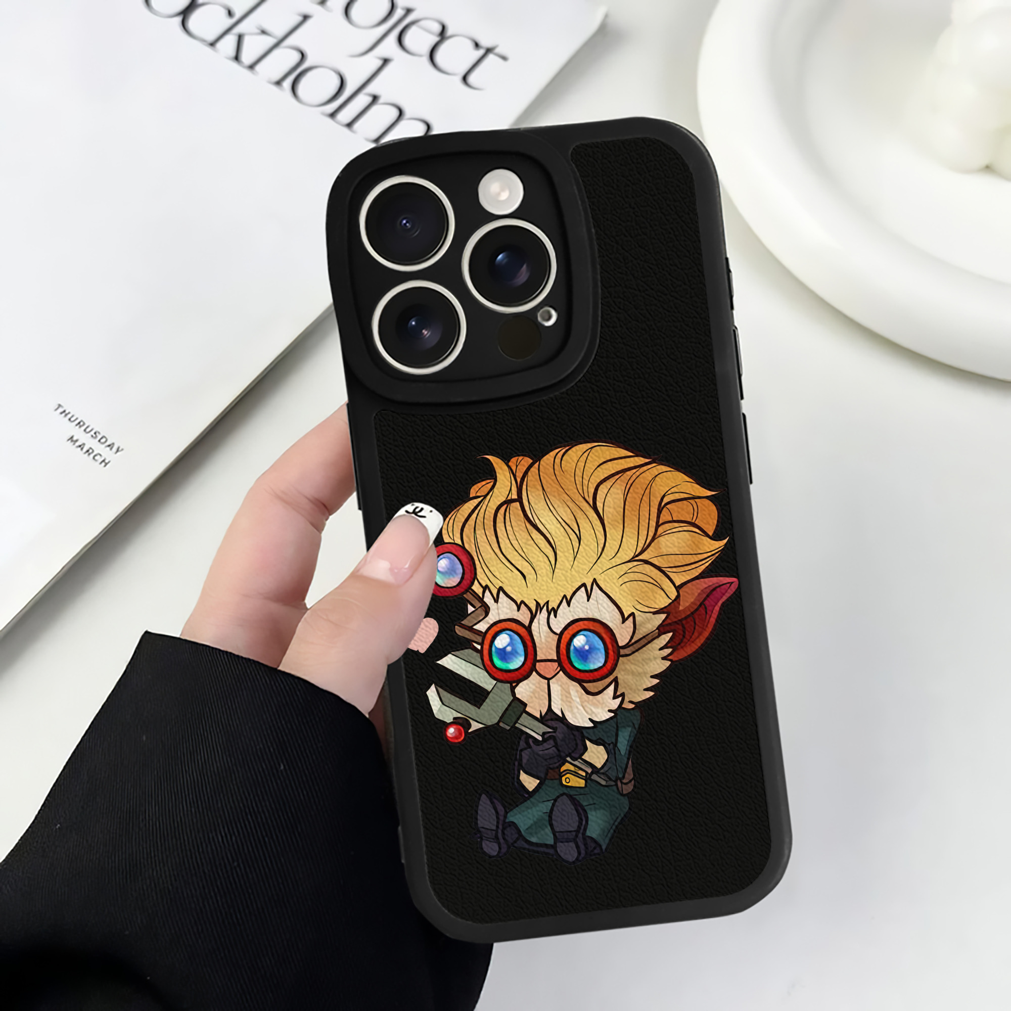 リーグ・オブ・レジェンド League of Legends LOL 【iPhone 16シリーズ対応】シリコンスマホケース（レザー調） 材質：シリコン